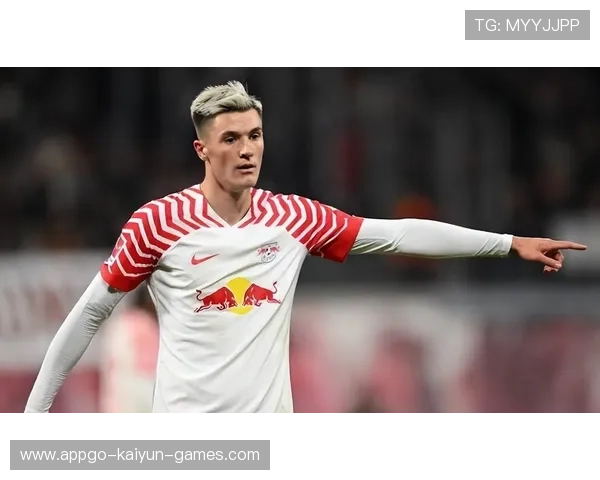 曼联新星谢什科迎来关键战，争四之路充满挑战